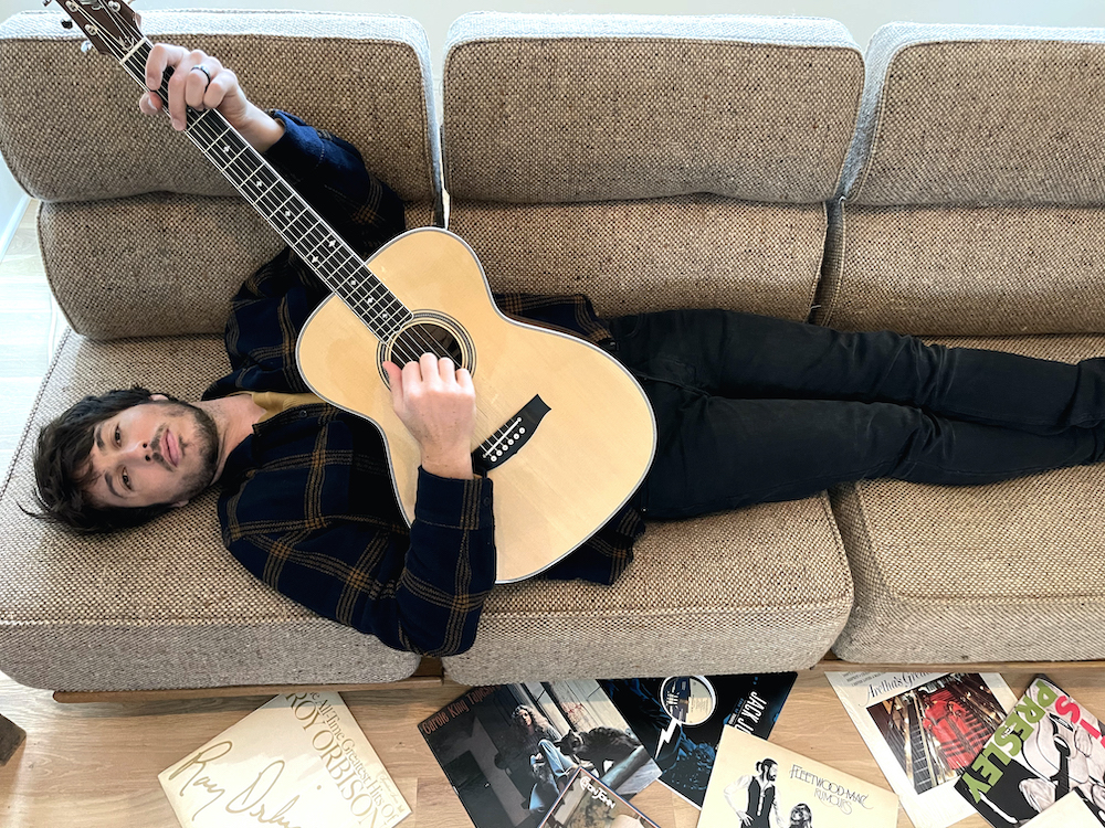 morgan evans on couch at home in nashville