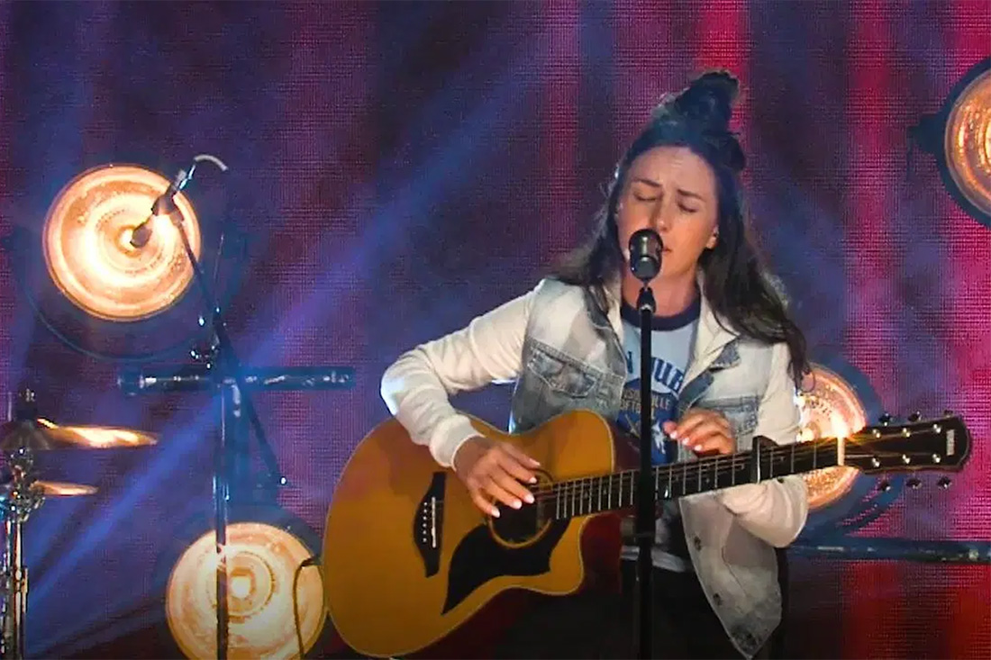 Amy Shark performs live for KIIS' Living Room Concert Series