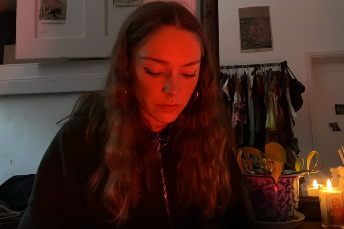 Image of Holly Humberstone performing for 'In My Room'