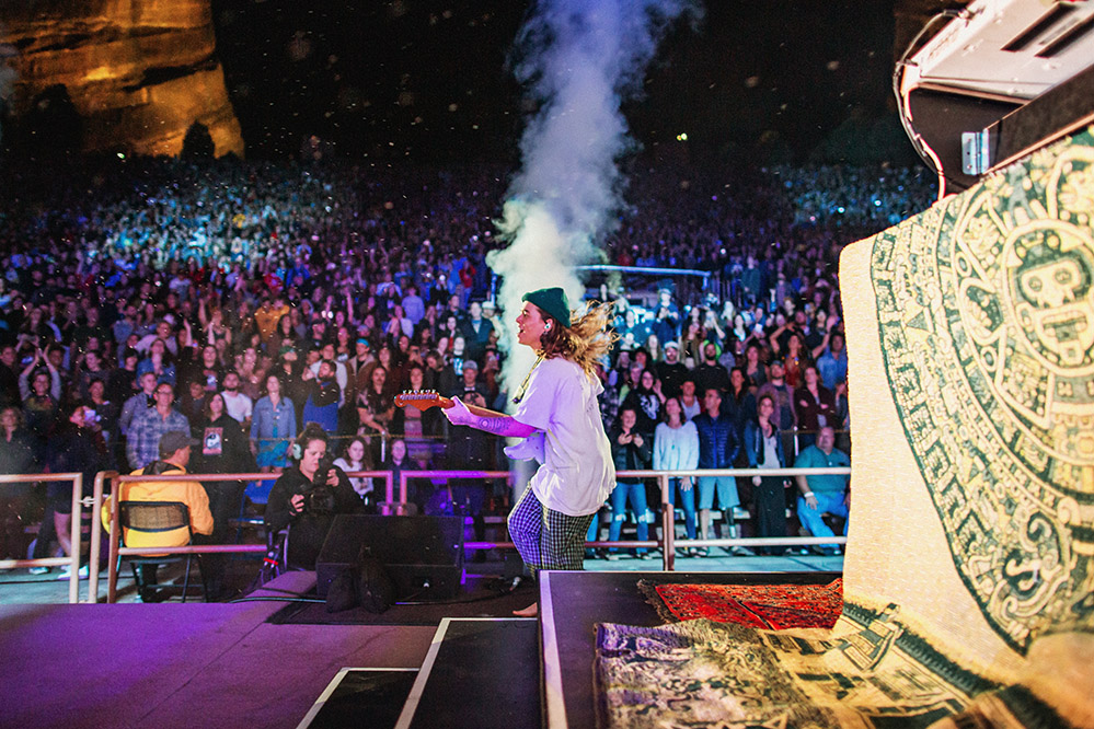 Tash Sultana performing live
