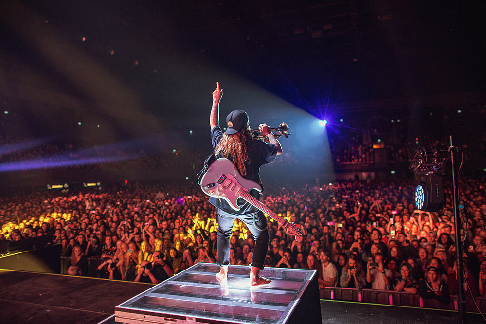 Tash Sultana performing live