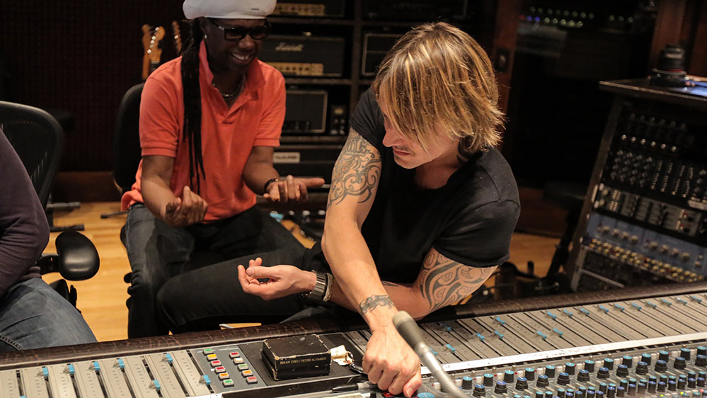 Keith Urban and Nile Rodgers in the studio.