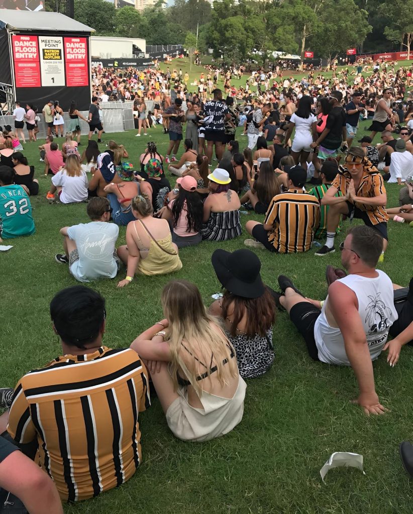 Several punters sport Cotton On’s "Festival Shirt" at the Fomo festival. Photograph by James Anthony/Instagram: @namesjanthony