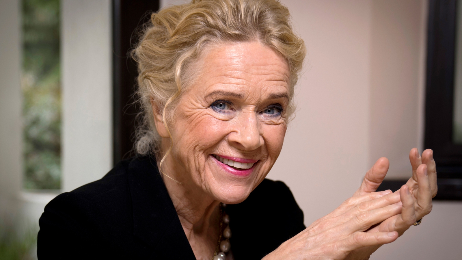 Liv Ullmann