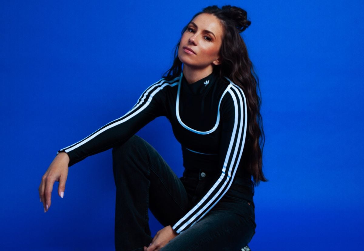 Amy Shark puts some familiar faces through their paces in her new music ...